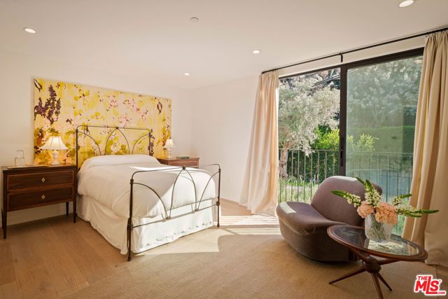 3640 Mandeville Canyon Road, Los Angeles, CA 90049