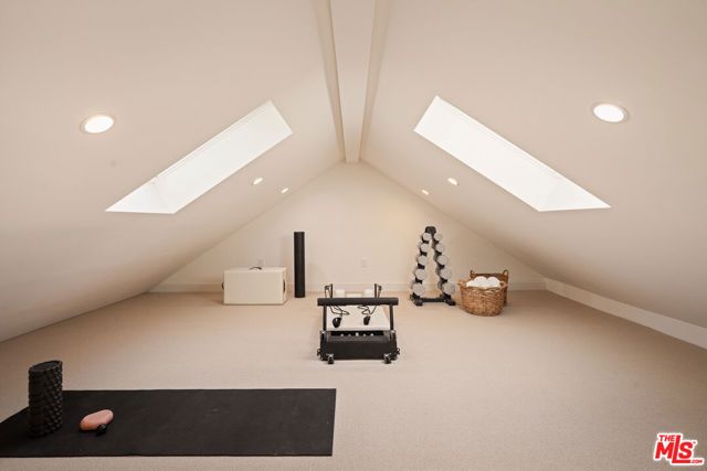 3640 Mandeville Canyon Road, Los Angeles, CA 90049