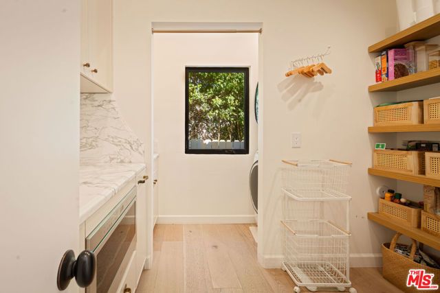 3640 Mandeville Canyon Road, Los Angeles, CA 90049