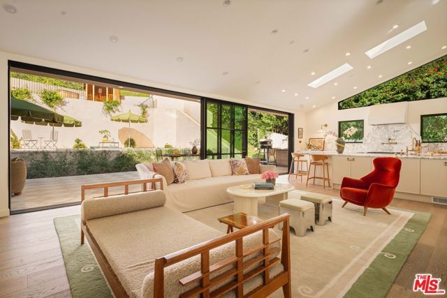 3640 Mandeville Canyon Road, Los Angeles, CA 90049