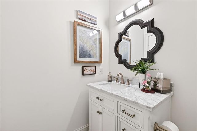 9180 Etching Overlook, Duluth, GA 30097