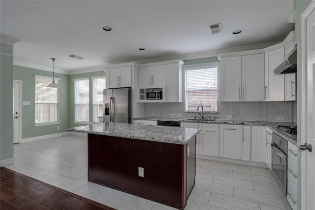 13727 Cypresswood Crossing Boulevard, Houston, TX 77070