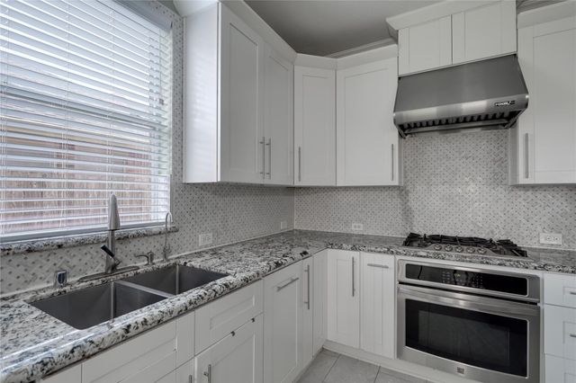 13727 Cypresswood Crossing Boulevard, Houston, TX 77070