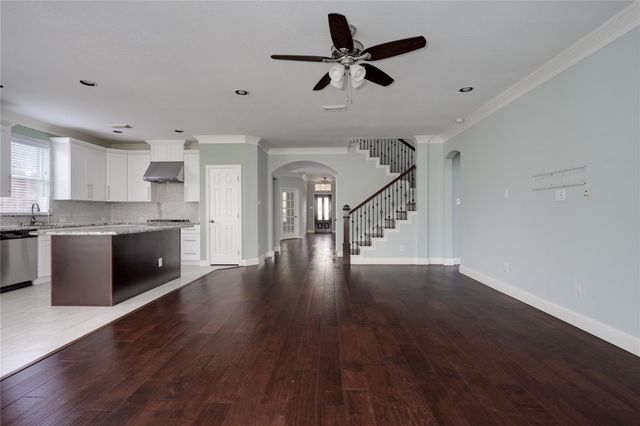 13727 Cypresswood Crossing Boulevard, Houston, TX 77070