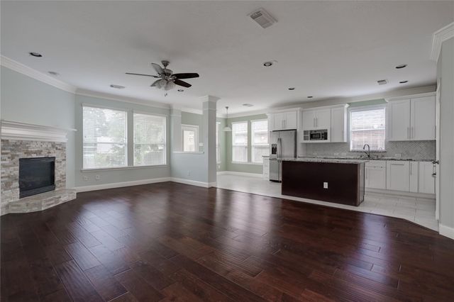 13727 Cypresswood Crossing Boulevard, Houston, TX 77070