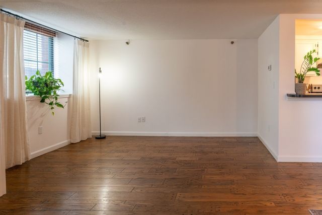 200 Market St 401, Lowell, MA 01852