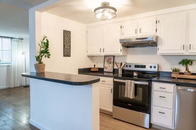 200 Market St 401, Lowell, MA 01852
