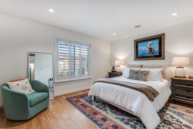 7404 W Northwest Highway 3, Dallas, TX 75225