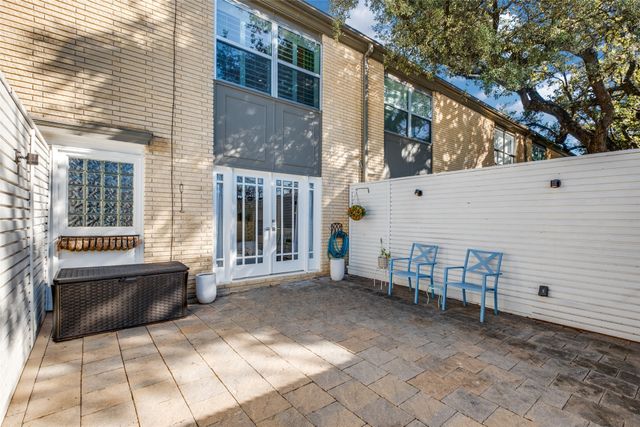 7404 W Northwest Highway 3, Dallas, TX 75225