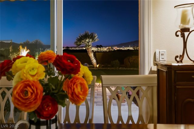 2366 Rosendale Village Avenue, Henderson, NV 89052