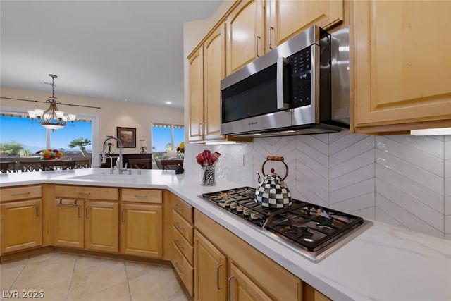 2366 Rosendale Village Avenue, Henderson, NV 89052