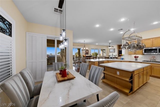 2366 Rosendale Village Avenue, Henderson, NV 89052