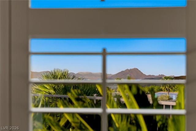 2366 Rosendale Village Avenue, Henderson, NV 89052