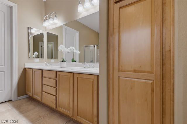 2366 Rosendale Village Avenue, Henderson, NV 89052