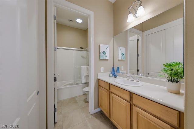 2366 Rosendale Village Avenue, Henderson, NV 89052