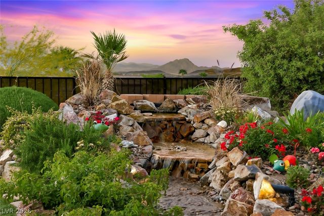 2366 Rosendale Village Avenue, Henderson, NV 89052