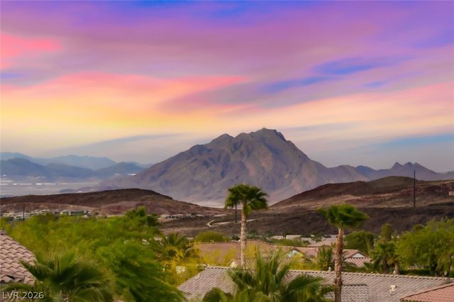 2366 Rosendale Village Avenue, Henderson, NV 89052