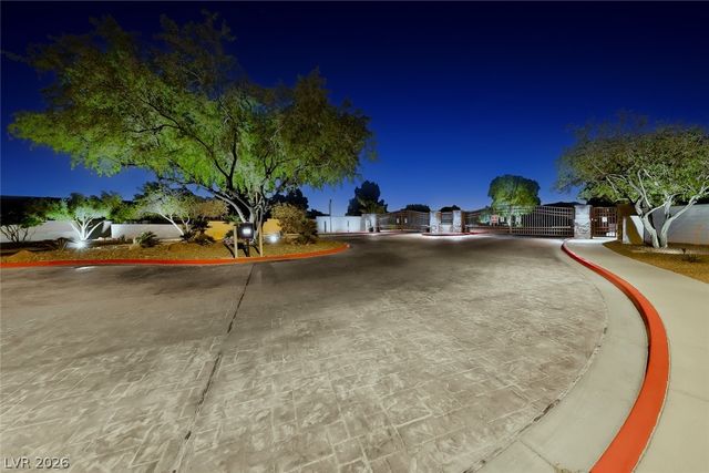 2366 Rosendale Village Avenue, Henderson, NV 89052