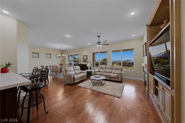 2366 Rosendale Village Avenue, Henderson, NV 89052