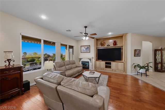 2366 Rosendale Village Avenue, Henderson, NV 89052