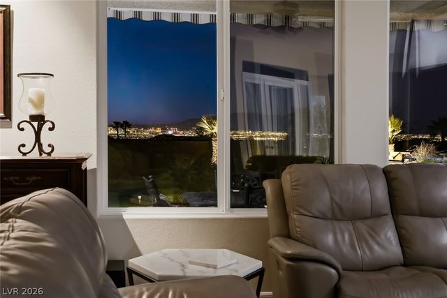 2366 Rosendale Village Avenue, Henderson, NV 89052