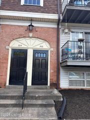 306 Chanel Ct APT 4, Louisville, KY 40218