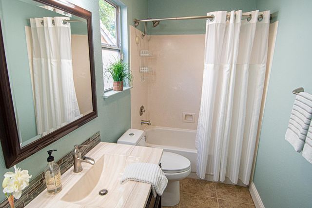 3904 Fawn Run Way, Antelope, CA 95843