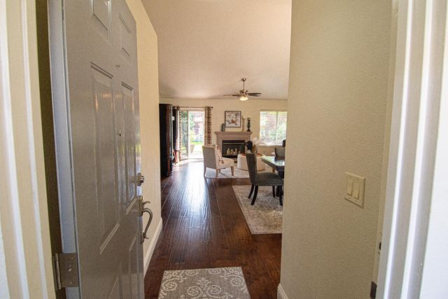 3904 Fawn Run Way, Antelope, CA 95843