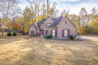 9039 STONEDALE DR, Memphis, TN 38018