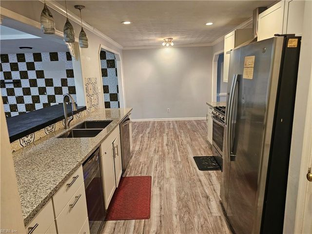 3975 Long Point BLVD, Portsmouth, VA 23703
