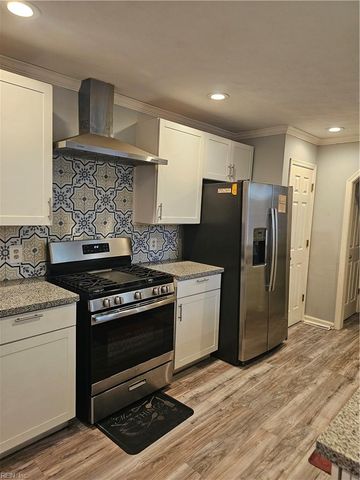 3975 Long Point BLVD, Portsmouth, VA 23703