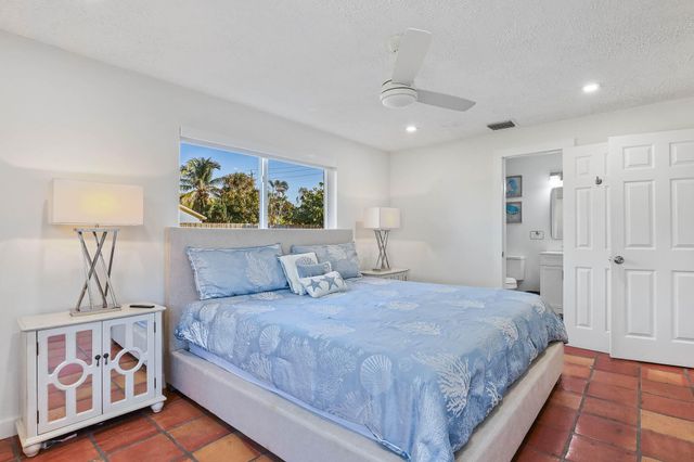 103 Shannondale Road, Cloud Lake, FL 33406