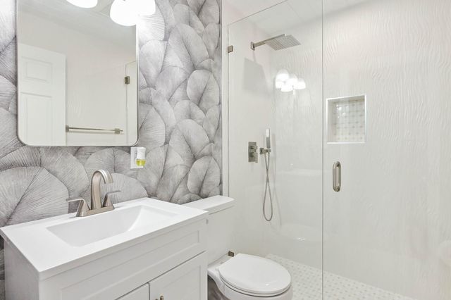 103 Shannondale Road, Cloud Lake, FL 33406