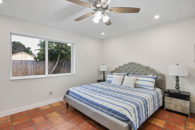 103 Shannondale Road, Cloud Lake, FL 33406