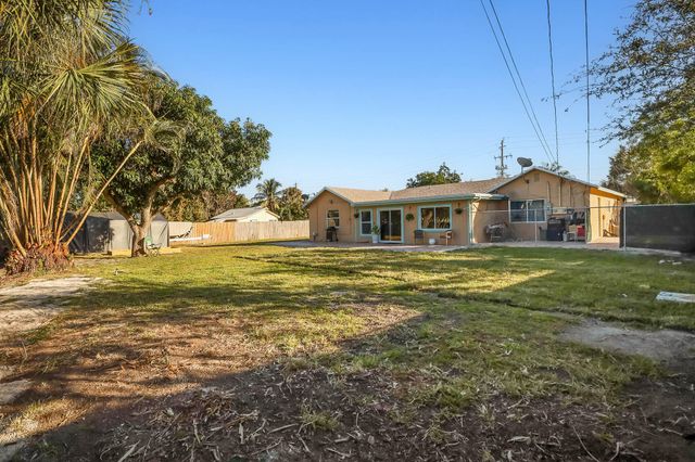 103 Shannondale Road, Cloud Lake, FL 33406