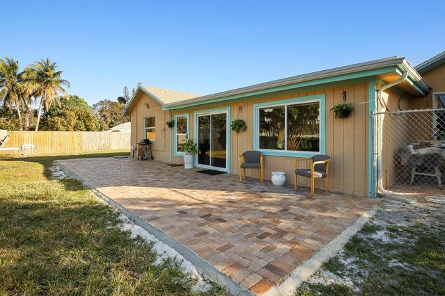 103 Shannondale Road, Cloud Lake, FL 33406