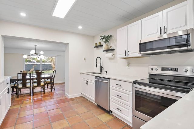 103 Shannondale Road, Cloud Lake, FL 33406