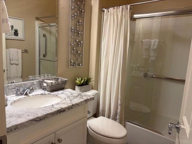 81614 Avenida Celaya, Indio, CA 92203