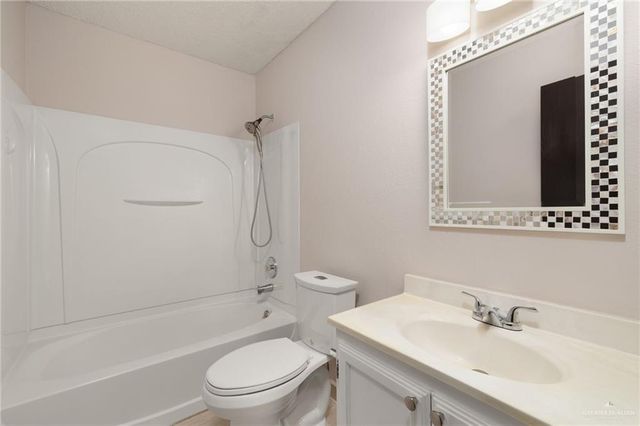 2924 Trey Road, Edinburg, TX 78541