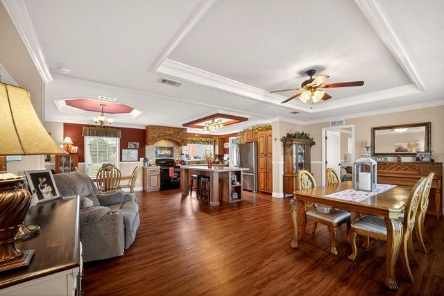 8009 SERGEANT PEPPER DR, Howey In The Hills, FL 34737