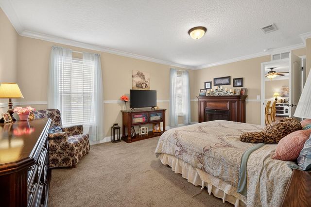 8009 SERGEANT PEPPER DR, Howey In The Hills, FL 34737