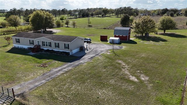 8009 SERGEANT PEPPER DR, Howey In The Hills, FL 34737