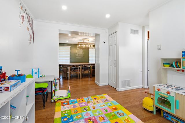 1707 Melville Street, Oakhurst, NJ 07755