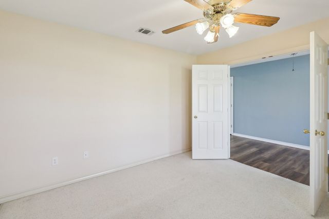 217 Pebble Ridge Court, Cresson, TX 76035