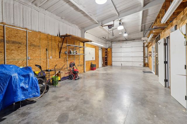 217 Pebble Ridge Court, Cresson, TX 76035