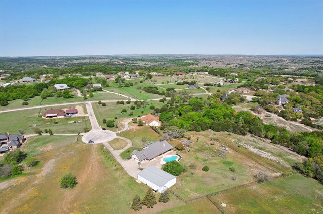 217 Pebble Ridge Court, Cresson, TX 76035