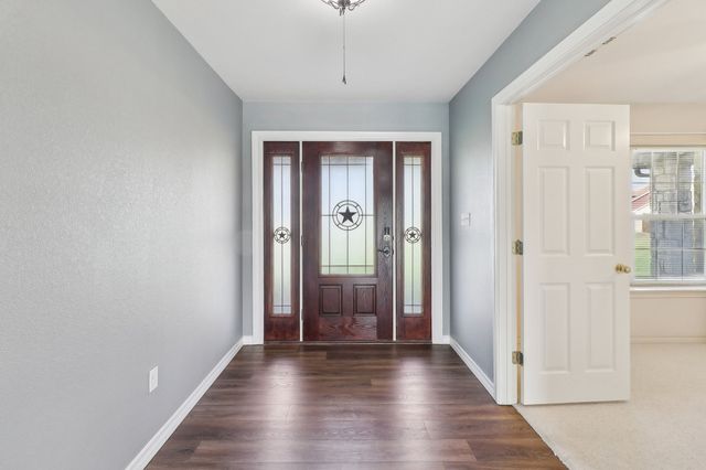 217 Pebble Ridge Court, Cresson, TX 76035