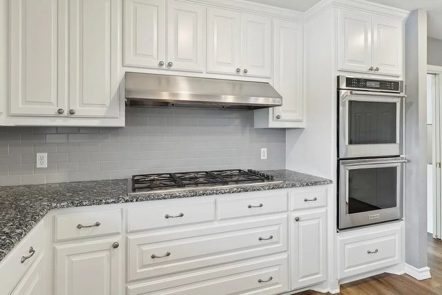 217 Pebble Ridge Court, Cresson, TX 76035
