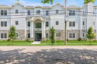 20 Secatoag Avenue 1A, Port Washington, NY 11050