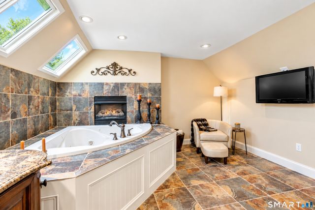 36 Shadows End Lane, Milford, CT 06460